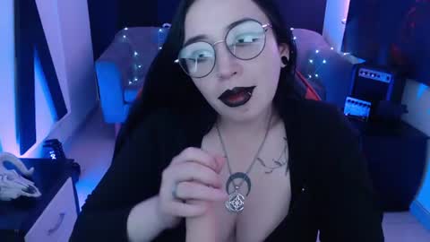 Snapshot of nyxnocturne chatting on July 6, 3:03 pm Nyx online show from July 6, 3:03 pm