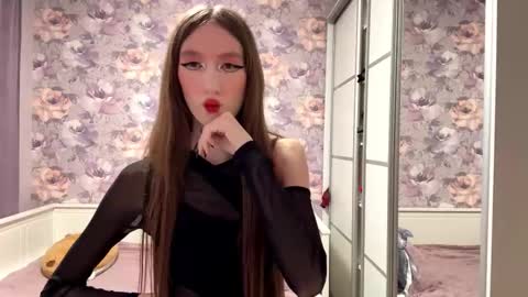 Mary online show from February 1, 2:15 pm