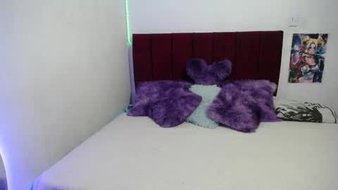 nyxxx_rouge online show from April 3, 7:17 am