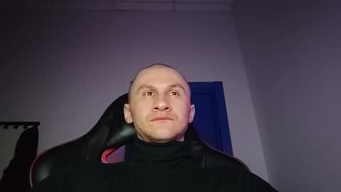 Snapshot of o1__1o chatting on February 17, 1:24 am o1__1o online show from February 17, 1:24 am