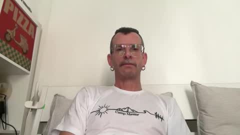 Jonathan Deep online show from February 26, 9:19 am