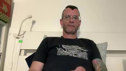 Jonathan Deep online show from May 17, 7:10 pm