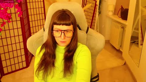 hey hey i am Lora and im new here hope to have some good time here 3 online show from April 3, 12:25 pm