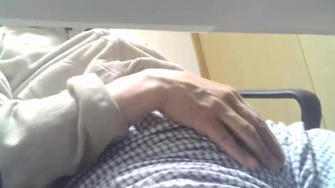 Snapshot of obahiro823844 chatting on May 17, 2:57 pm obahiro823844 online show from May 17, 2:57 pm