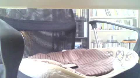 Snapshot of obahiro823844 chatting on May 26, 6:20 am obahiro823844 online show from May 26, 6:20 am