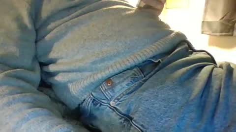 obedient9402 online show from April 12, 8:58 pm