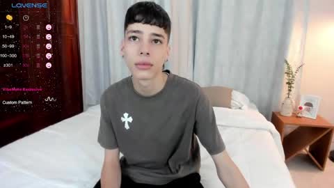 Deku online show from April 19, 2:38 pm