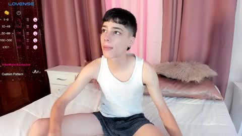 Deku online show from April 20, 2:31 pm