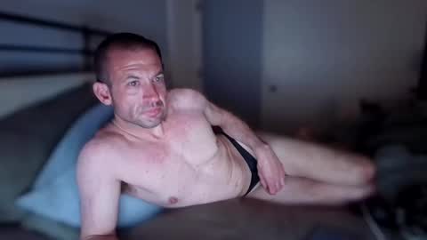 Snapshot of obs3738 chatting on April 2, 11:19 am obs3738 online show from April 2, 11:19 am