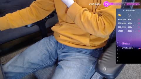 Snapshot of obscureview chatting on December 20, 8:38 am obscureview online show from December 20, 8:38 am