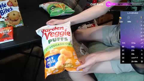 Snapshot of obscureview chatting on October 4, 4:10 am obscureview online show from October 4, 4:10 am