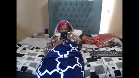 obsessedmimi online show from May 8, 7:03 am