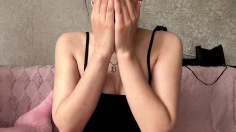 Amelia online show from June 18, 9:14 am