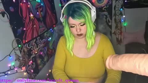 occvlt qveen online show from March 2, 7:43 am