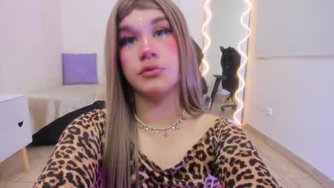 ocean_tay online show from October 19, 12:50 pm