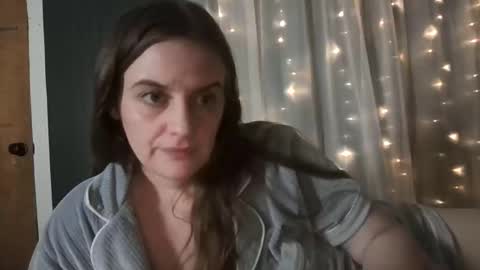 oceaneyes287 online show from March 29, 8:25 am