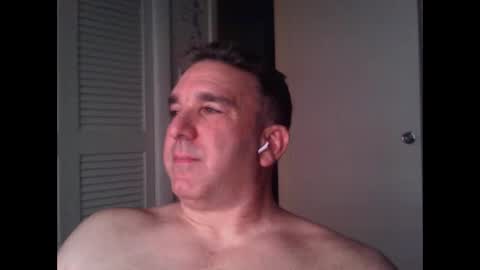 Snapshot of oceanmanx chatting on September 26, 3:21 am Ocean online show from September 26, 3:21 am