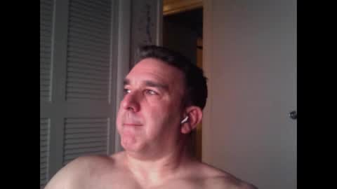 Snapshot of oceanmanx chatting on October 5, 3:27 am Ocean online show from October 5, 3:27 am