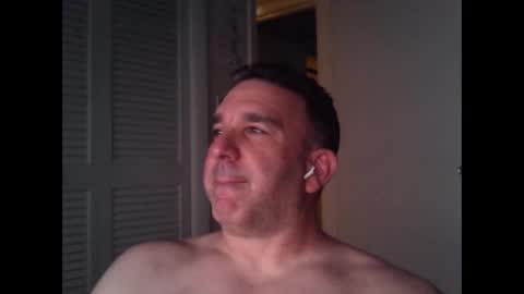 Snapshot of oceanmanx chatting on October 19, 2:56 am Ocean online show from October 19, 2:56 am