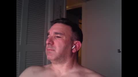 Snapshot of oceanmanx chatting on October 22, 2:23 am Ocean online show from October 22, 2:23 am