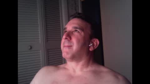 Snapshot of oceanmanx chatting on January 13, 4:07 am Ocean online show from January 13, 4:07 am