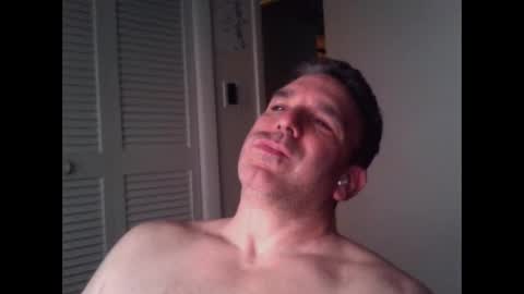 Snapshot of oceanmanx chatting on January 17, 5:12 am Ocean online show from January 17, 5:12 am