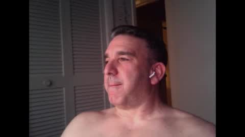 Snapshot of oceanmanx chatting on February 11, 12:04 am Ocean online show from February 11, 12:04 am