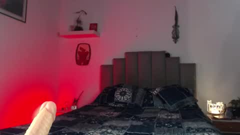 octavia blom online show from September 18, 1:18 am