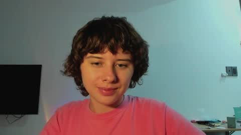 Evie online show from May 11, 4:15 pm