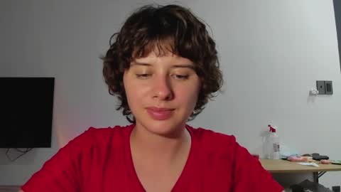 Evie online show from May 14, 3:30 pm