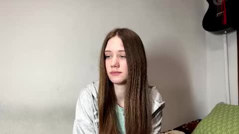 Snapshot of odetteattinger chatting on March 9, 1:15 pm Mia online show from March 9, 1:15 pm