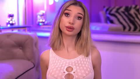 Odette online show from September 18, 4:58 am