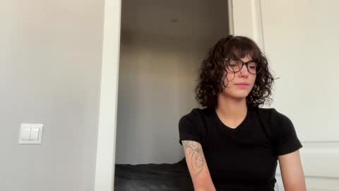 Thea online show from May 15, 4:41 am