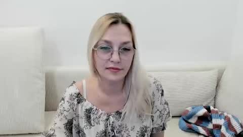 oeigesmik online show from March 28, 12:16 pm