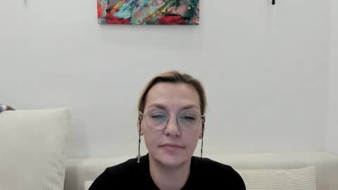 oeigesmik online show from March 30, 10:16 am