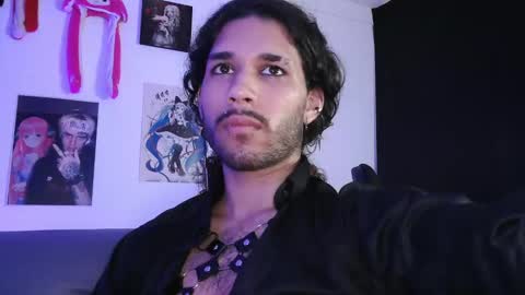 Snapshot of oezack__ chatting on March 3, 12:16 pm Zack online show from March 3, 12:16 pm