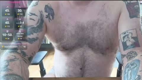 Office Dad online show from April 3, 5:22 pm