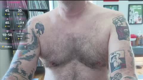 Snapshot of office_dad chatting on April 10, 5:39 pm Office Dad online show from April 10, 5:39 pm
