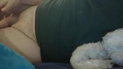 Snapshot of offsides10 chatting on December 1, 12:10 pm WantsToTryACouple online show from December 1, 12:10 pm