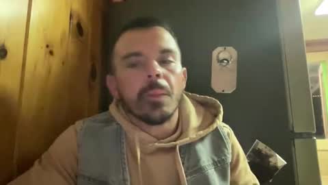 Snapshot of ofthatguy chatting on October 22, 12:00 am ofthatguy online show from October 22, 12:00 am