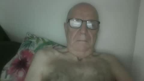 oggi95 online show from October 11, 8:02 am