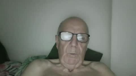 oggi95 online show from October 18, 9:15 pm