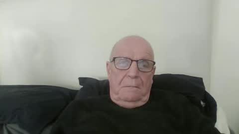 oggi95 online show from November 21, 12:04 pm