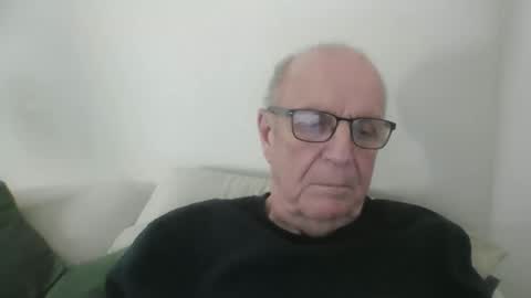 oggi95 online show from March 30, 3:02 pm