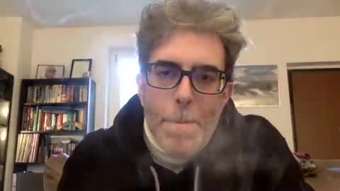 Snapshot of oggs48 chatting on March 3, 4:35 pm oggs48 online show from March 3, 4:35 pm