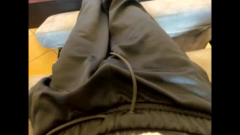 Snapshot of oggs48 chatting on October 15, 1:33 pm oggs48 online show from October 15, 1:33 pm