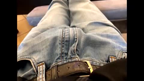 Snapshot of oggs48 chatting on October 16, 12:39 pm oggs48 online show from October 16, 12:39 pm