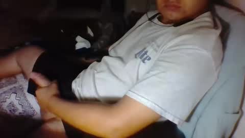 Snapshot of oh_hell_naw chatting on December 17, 3:01 am oh_hell_naw online show from December 17, 3:01 am