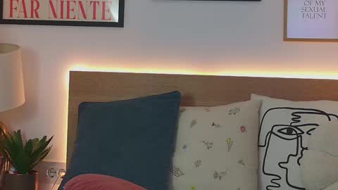 Kourtney online show from September 19, 9:22 am