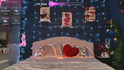 oh_my_julia online show from December 17, 10:27 pm